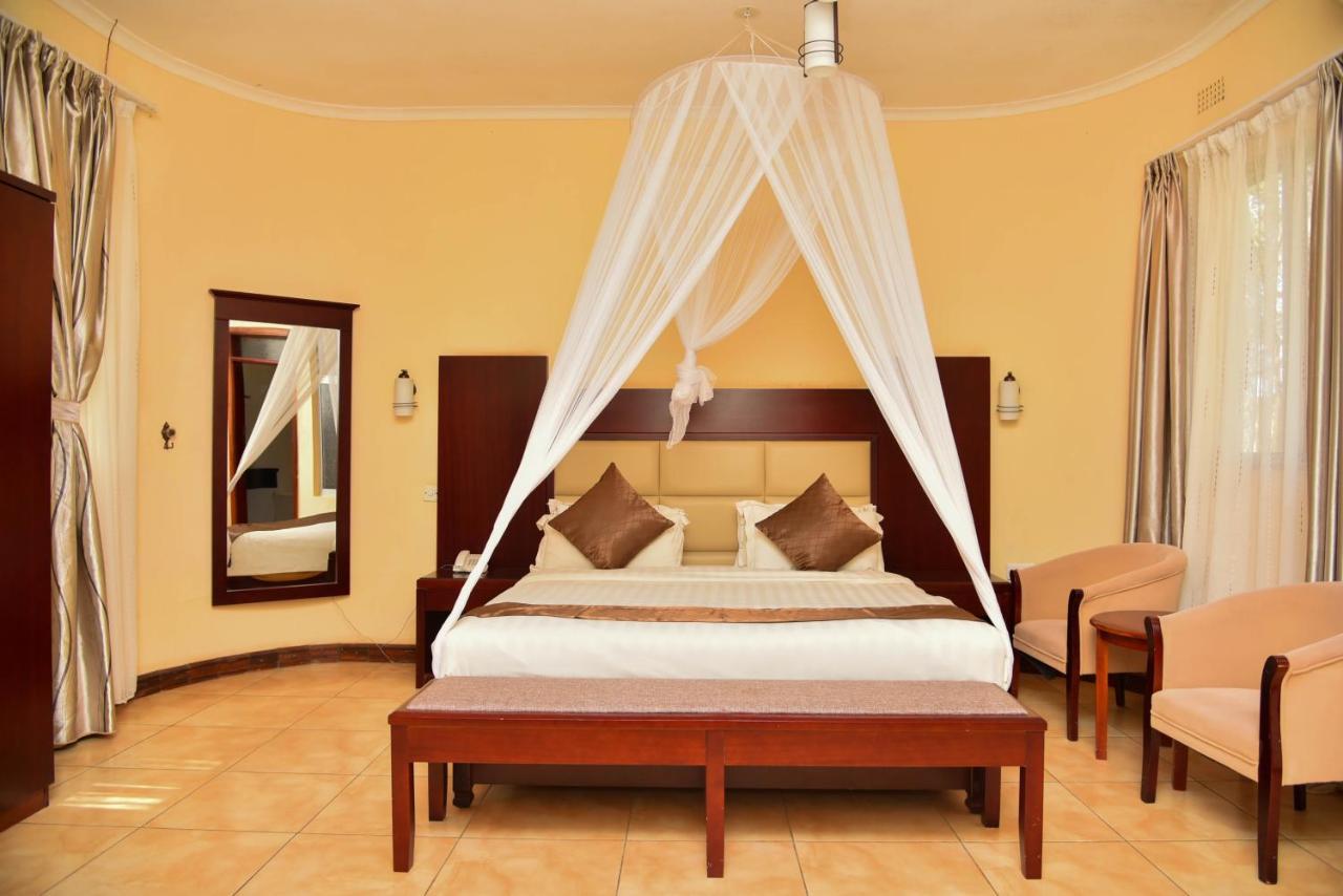 Chamba Valley Exotic Hotel Lusaka Exterior foto
